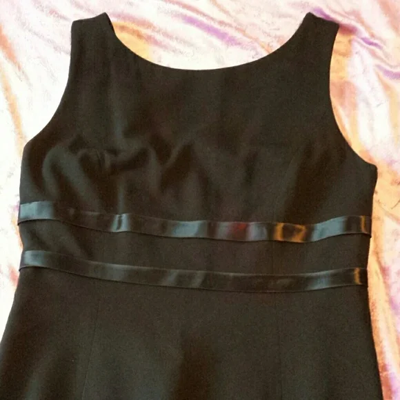 Rimini • Sexy Black Side Slit Vintage Evening Gown - Picture 3 of 16